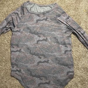 American Eagle Long Sleeve